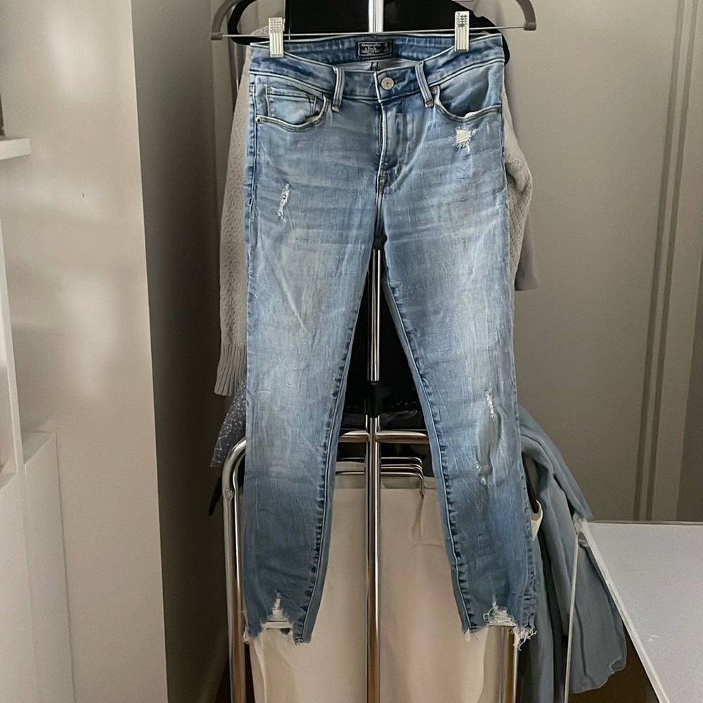Abercrombie & Fitch Harper Low Rise Ankle Jeans